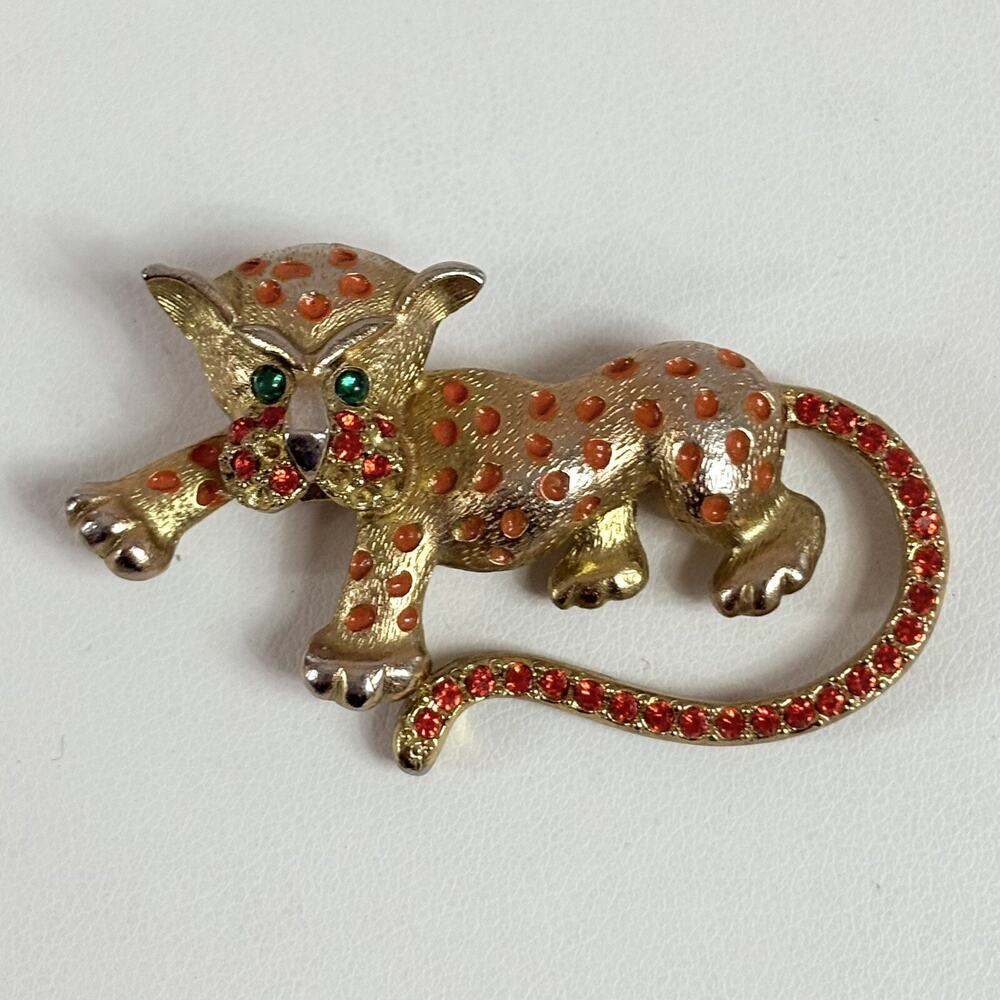 Vintage JJ Jonette Gold Tone Rhinestone Leopard Cub Cat Brooch Pin Signed